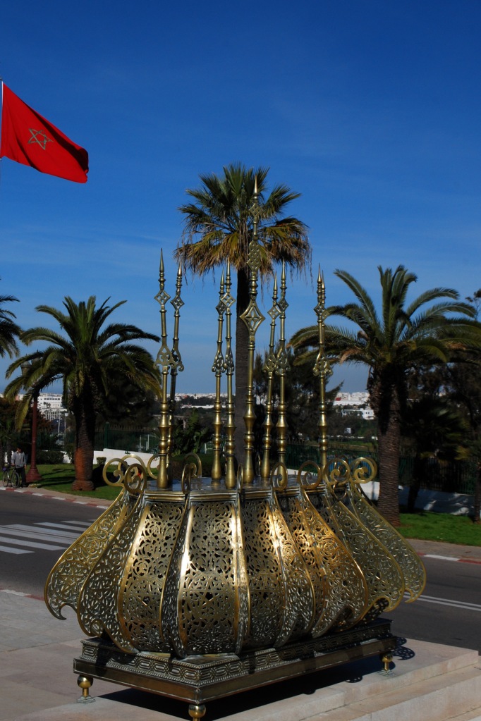 Candelabro en la entrada del Mausoleo de Mohammed V